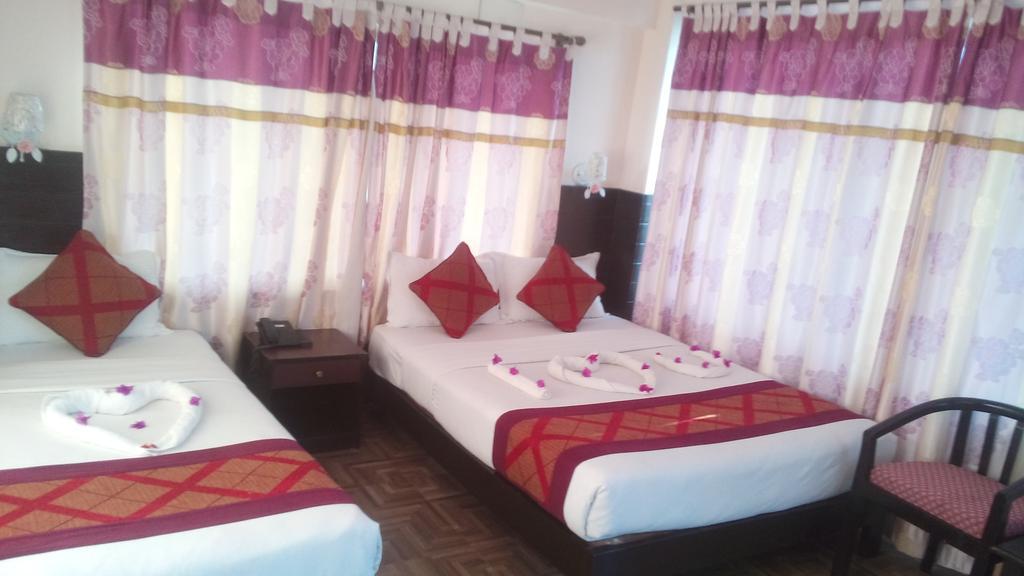 Hotel Center Lake Pokhara Cameră foto